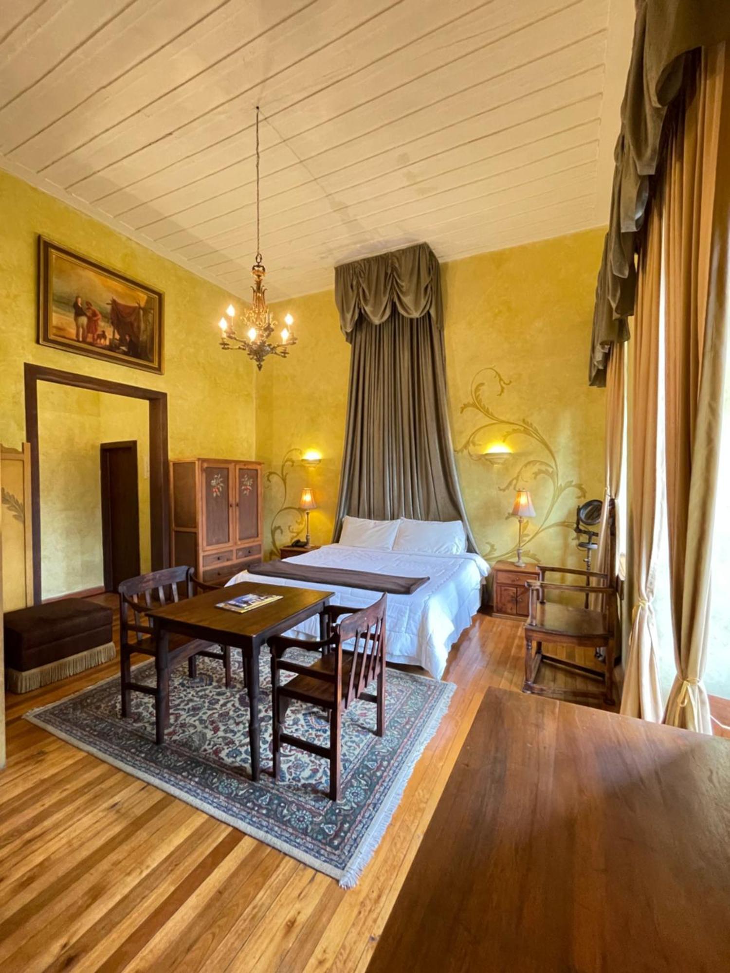 Nass Casa Del Aguila Otel Cuenca Dış mekan fotoğraf