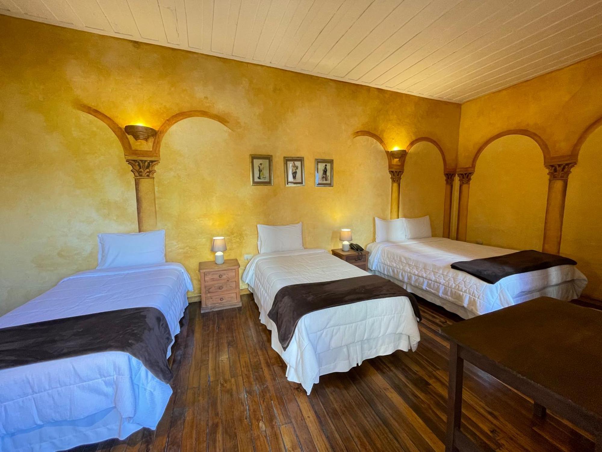 Nass Casa Del Aguila Otel Cuenca Dış mekan fotoğraf