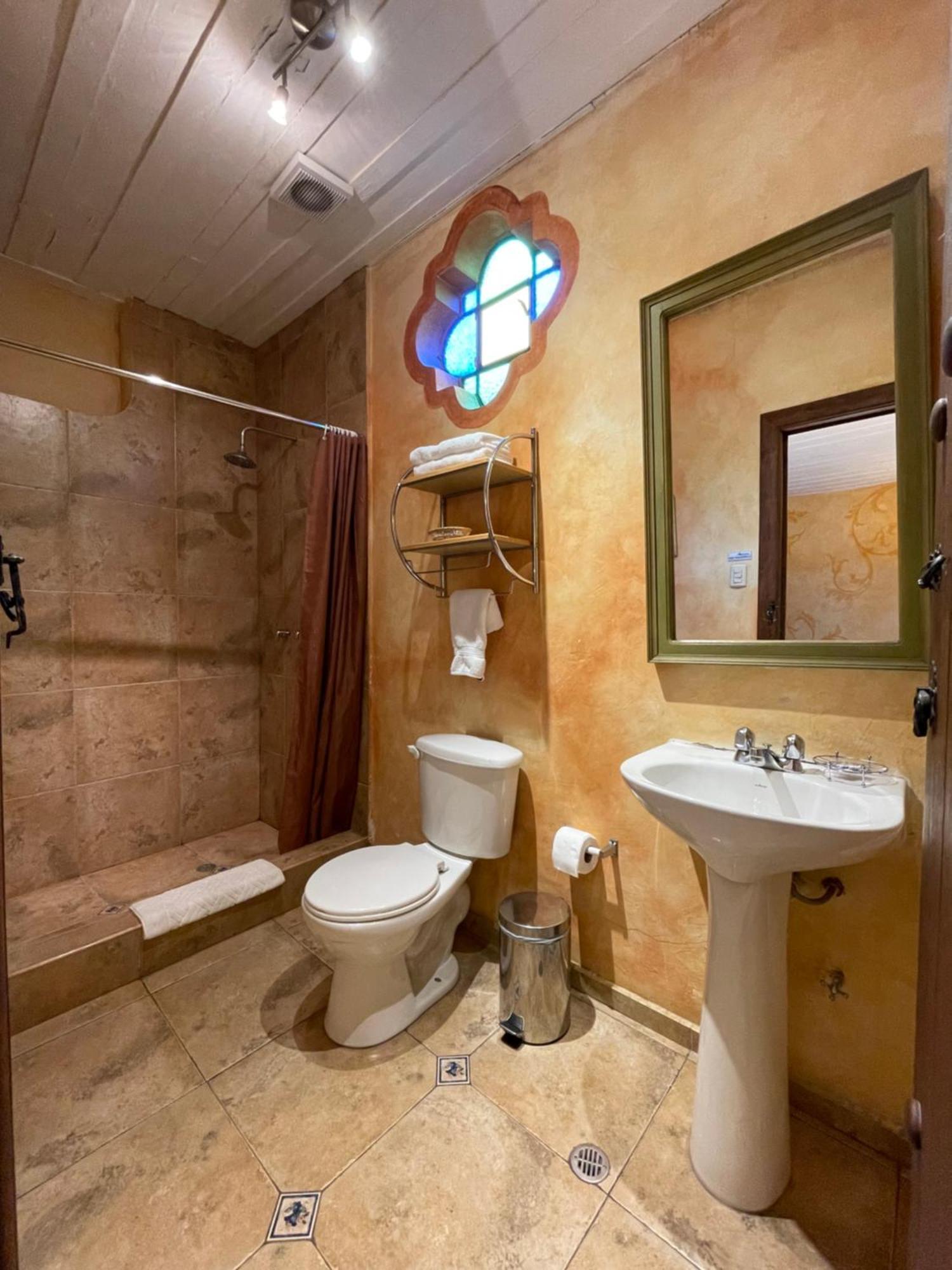 Nass Casa Del Aguila Otel Cuenca Dış mekan fotoğraf
