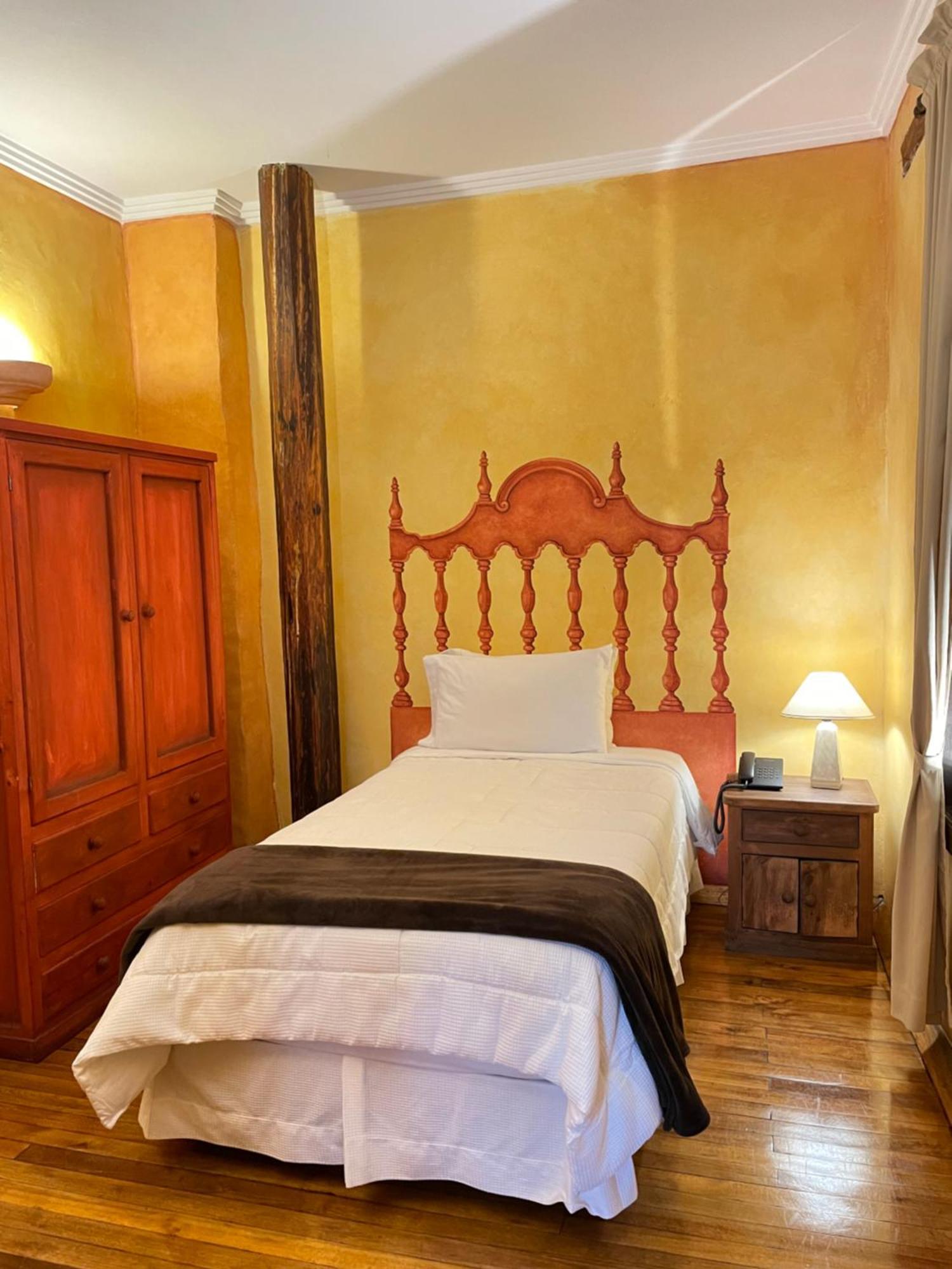Nass Casa Del Aguila Otel Cuenca Dış mekan fotoğraf