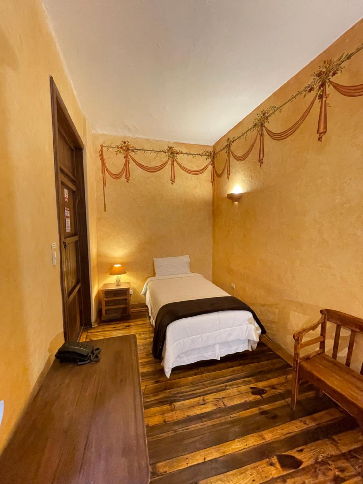 Nass Casa Del Aguila Otel Cuenca Dış mekan fotoğraf