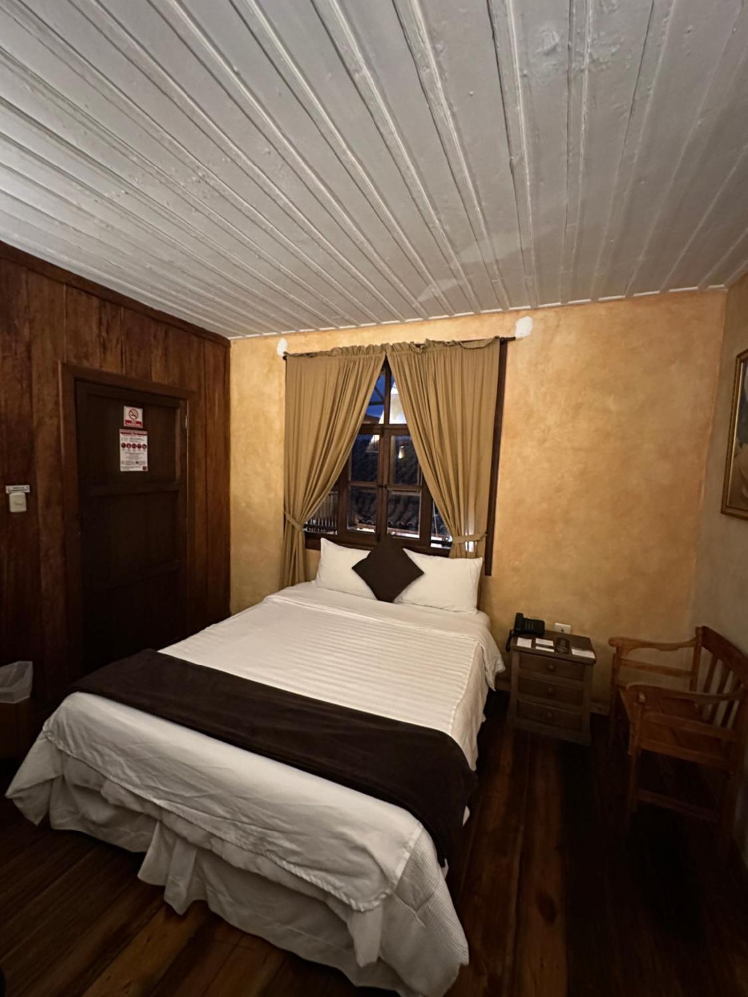 Nass Casa Del Aguila Otel Cuenca Dış mekan fotoğraf